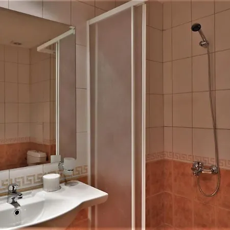 Nevina Apartment *